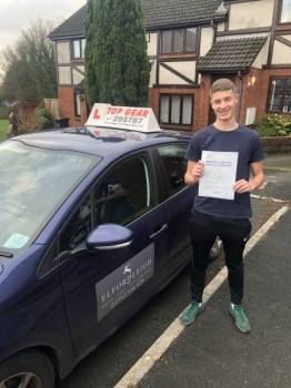Well done on your 1st time pass James! 🚗💭 🎉🎉🎉🎉